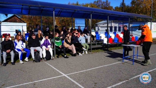 Ресурсный центр: занятие с волонтерами